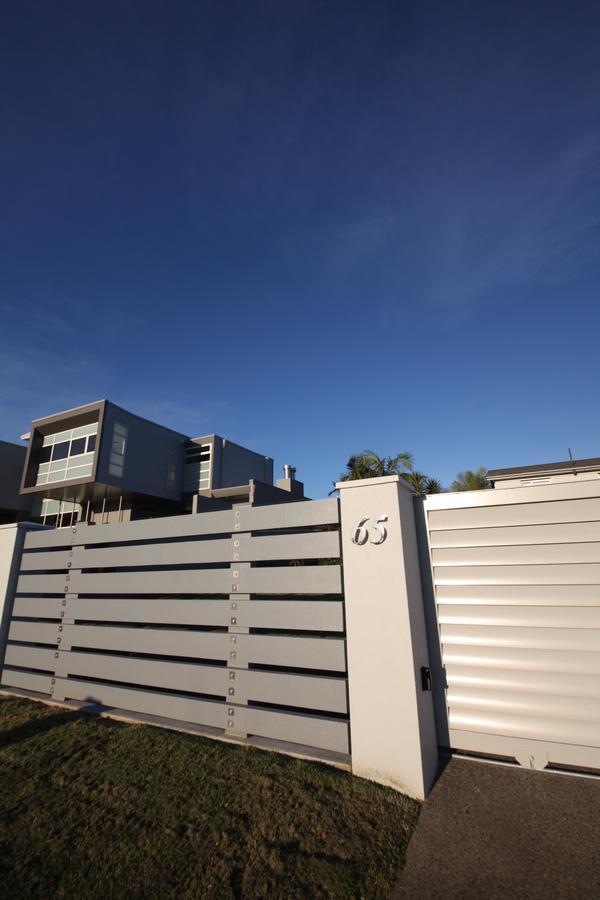 Luxury House With Clifftop Seaview Whangaparaoa Exterior foto