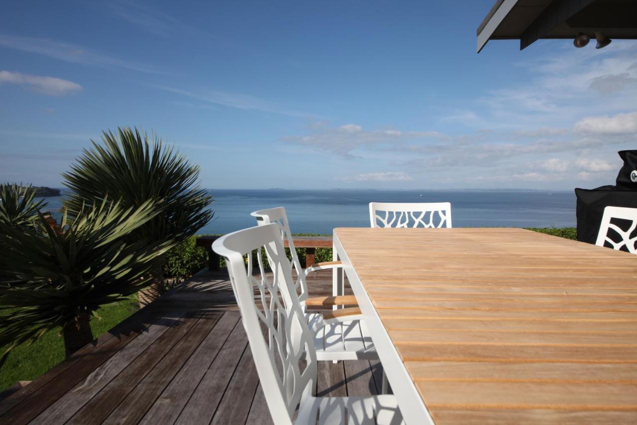 Luxury House With Clifftop Seaview Whangaparaoa Exterior foto